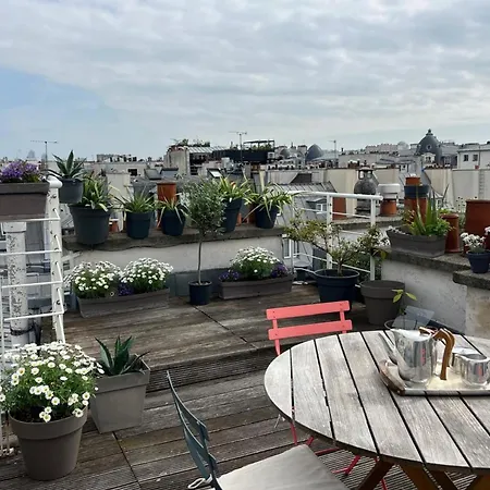 Atypical Cocoon With A View Of Appartement Paris